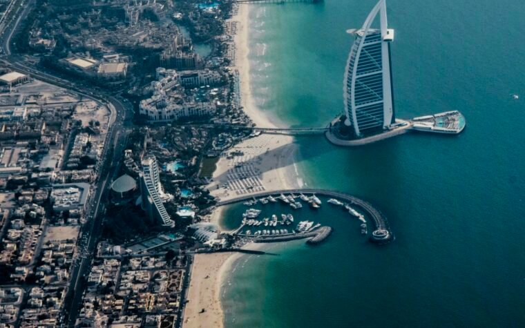 Helikoptervlucht boven Dubai