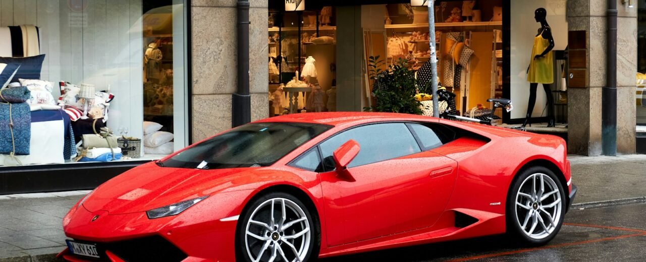 Sportauto huren in Dubai